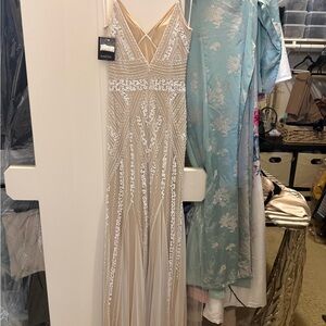 Marina size 4 Elegant sequin dress